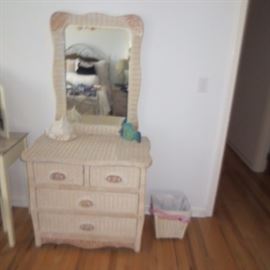 Wicker Accent Separates