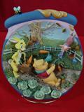 Winnie the Pooh Plate - Happy Windsday A8736 - Bradford Exchange 5th Issue Pooh's Hunnypot Adventures