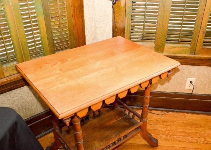 BUY IT NOW!  Lot #113, Antique Victorian Parlor Table, (30-1/4" L x 21-1/2" W  x 29-3/4" H), $100
