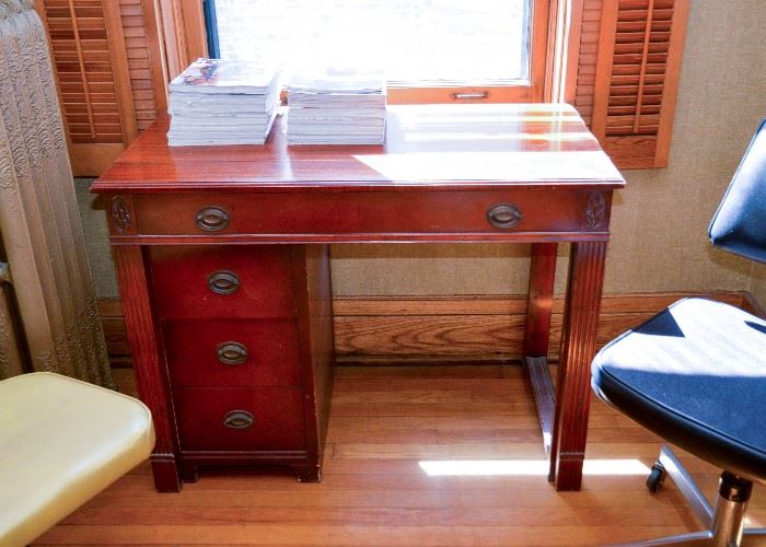BUY IT NOW!  Lot #141, Mahogany Keyhole Desk --Also has a leaf to make it a table, $200