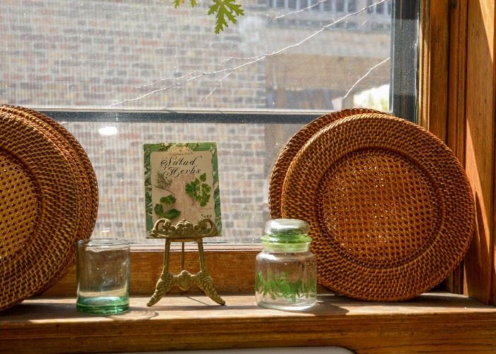 Wicker Plate Chargers