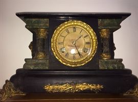 Mantle clock