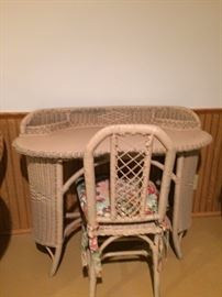 Wicker desk and chair