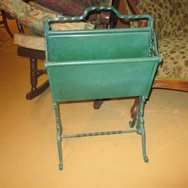 Metal magazine stand