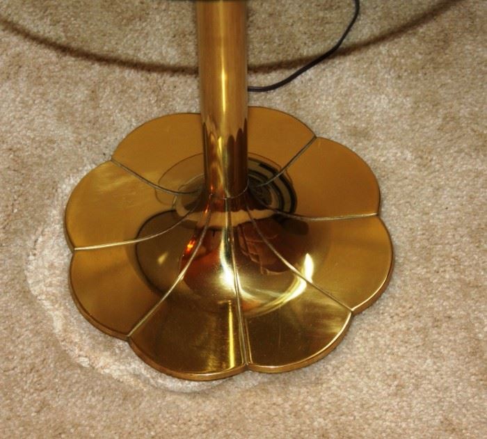 stiffle floor lamp