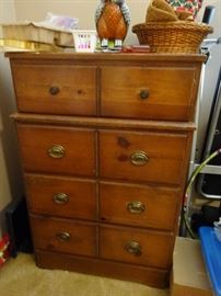 chest of drawers