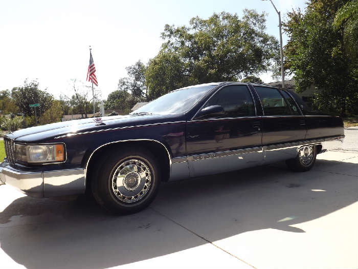 1995 Cadillac Fleetwood Brougham Sedan - Good conditions, 130,000 miles, Clean Interior, Power Steering, Power Windows, Power/Heated Seats. A must see..was taken great care of.