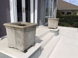 Oversize concrete pots 