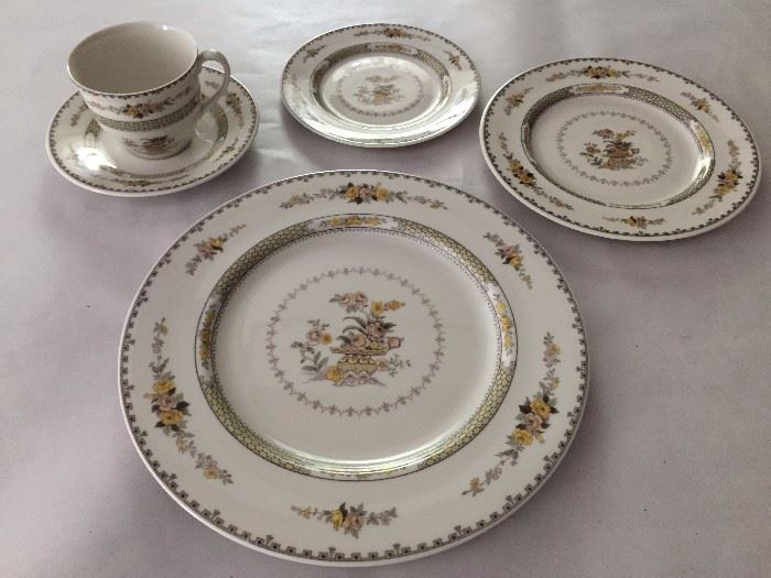 Royal Doulton "Hamilton" china, 10 - 5 piece place setting (dinner, salad, bread, cup and saucer).