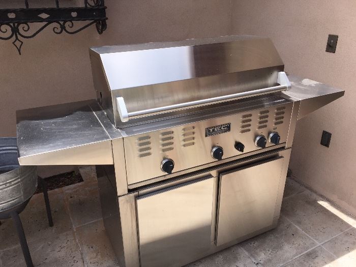 Stainless steel large BBQ