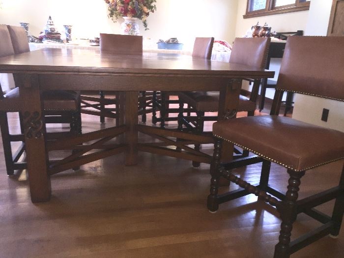 Great clean line arts and crafts English dining table  expands to seat at least 12