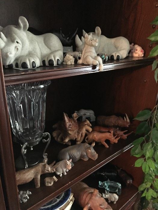                  LARGE RHINO COLLECTION