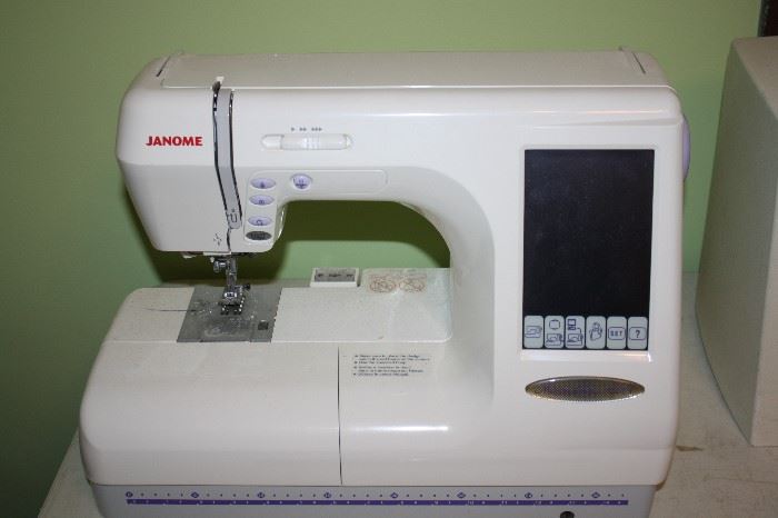 JANOME 10001 SEWING MACHINE 