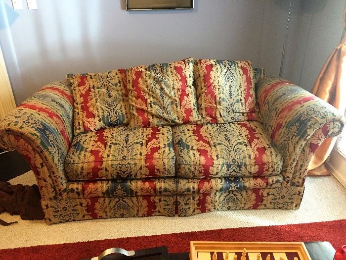 Ethan Allen love seat with matching pillows