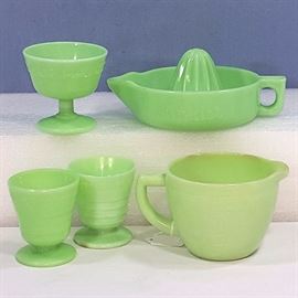 Glass Jadite McKee Sunkinst Reamer Two Cup Measure Laurel