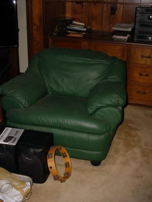 Another leather chair, tambourine, and more