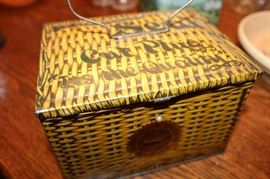 Tobacco tin