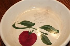 Watt ware advertising pie plate