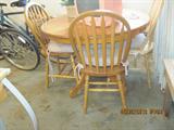 Small oak kitchen table and 4 chairs