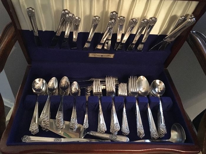 3 flatware sets