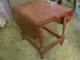 Small drop leaf table