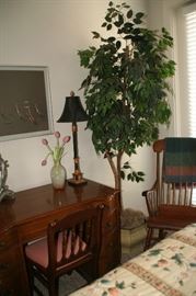 Nice vintage desk with chair 