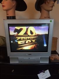DVD players TV works great 