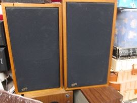 EPI 140 Speakers
