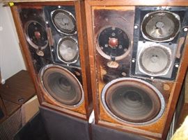 Accoustic Research AR-2a Speakers