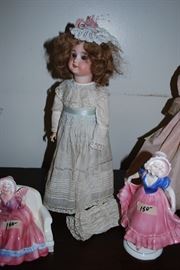 SFBJ 301 PARIS Marked 6 & Feet Marked 6