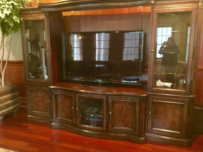 Drexel Heritage Entertainment Wall System (Can accommodate large screen TV)