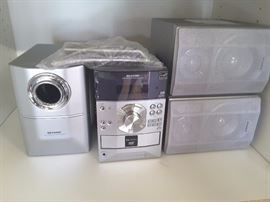 Sharp Subwoofer DVD Video  Microsystem XL-DV50 plus 2 Speakers Sharp.