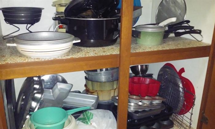 LOTS OF COOKWARE, BAKING ITEMS