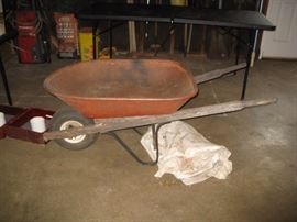 Wheelbarrel  
