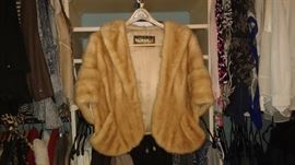 Grannies Mink Stole, has pockets!