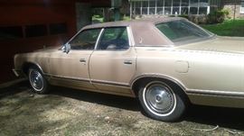 Vinyl top is in perfect condition