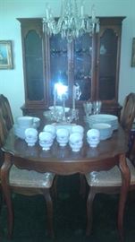 Vintage Bassett Dining room set.
