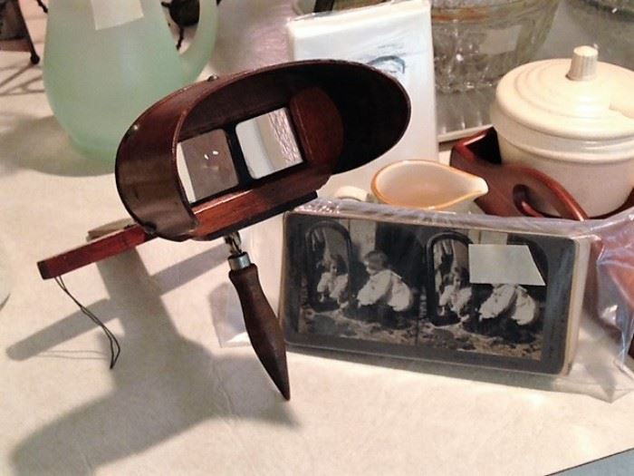 Victorian Stereoscope with picture cards