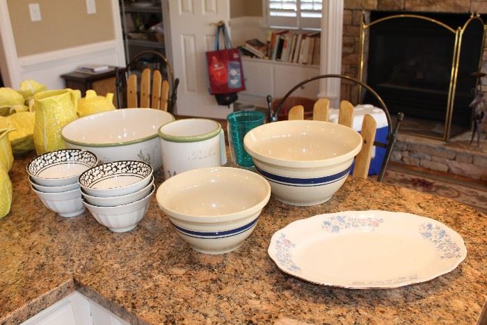 Roseville Pottery  mixing bowls 