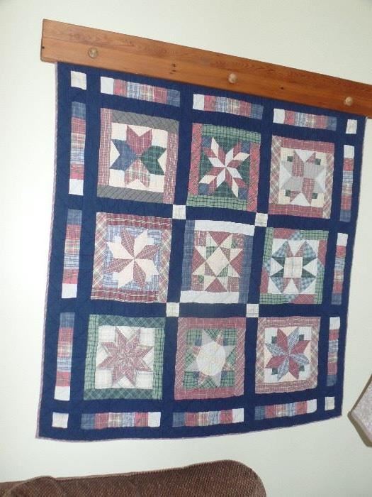 Quilt and quilt hanger