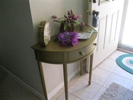 Small Gold table 