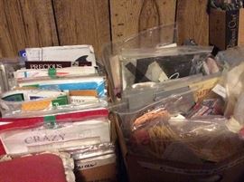 Booklets, pamphlets & kits