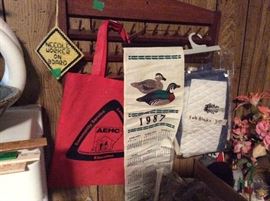 Thread rack for wall, vintage calendars, flowers, kits