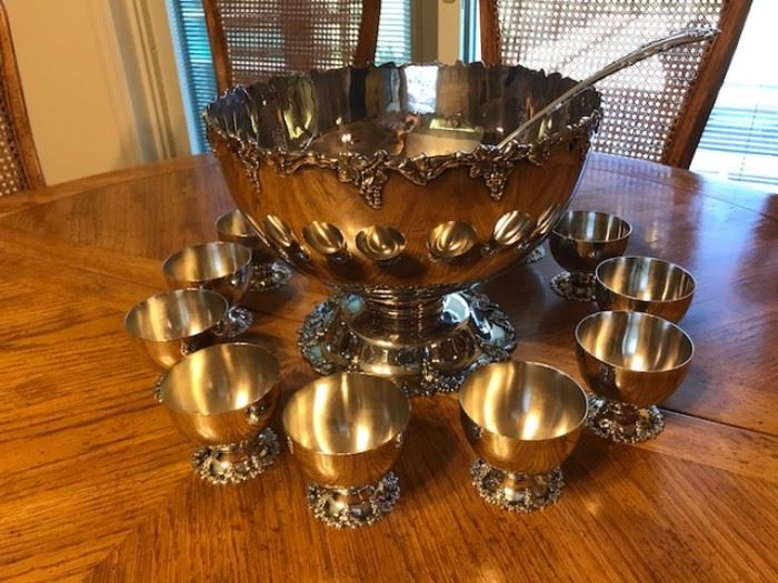 Punch bowl, cups and ladle