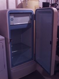Antique Refrigerator! Cool! Blue Interior! Works! Circa 1950's.
