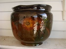 Beautiful Large Weller Louwelsa Pot