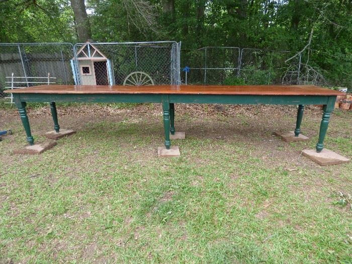 This 14'8" X 36" 1800's table came out the old Edward's Mercantile Store in Flovilla, Ga.  GORGEOUS !  Oh to have a kitchen this would fit into for an island !