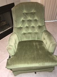 GREEN CHAIR