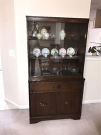 CHINA CABINET