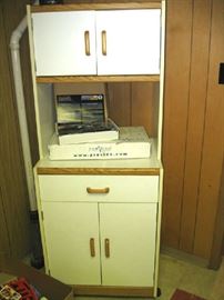 Free Standing Kitchen Cupboard Unit